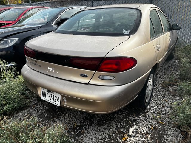 1998 FORD Escort photo 3 of 4