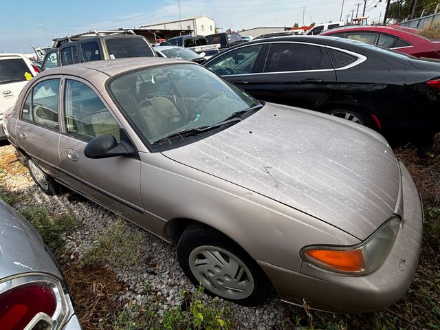 1998 FORD Escort photo 2 of 4