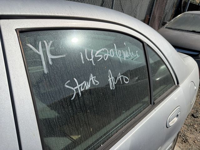 1999 Ford Escort photo 5 of 5