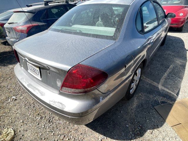 2006 Ford Taurus photo 3 of 5