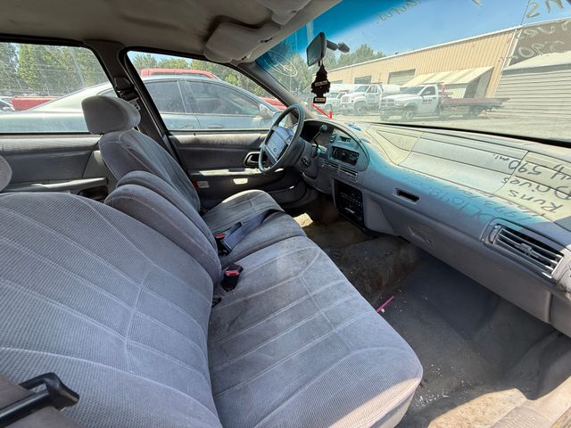 1993 FORD Taurus photo 4 of 10