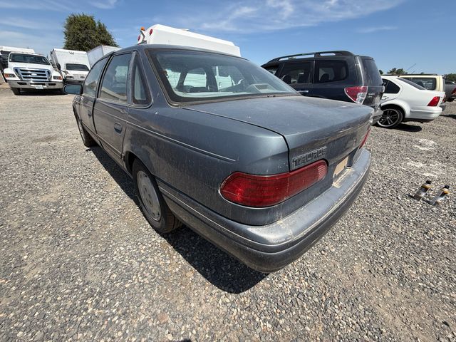 1993 FORD Taurus photo 9 of 10