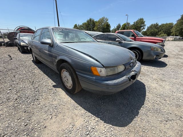 1993 FORD Taurus photo 3 of 10