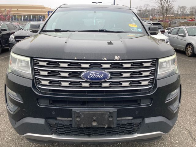 2016 FORD Explorer photo 9 of 18