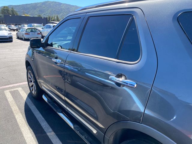 2018 Ford Explorer photo 7 of 23