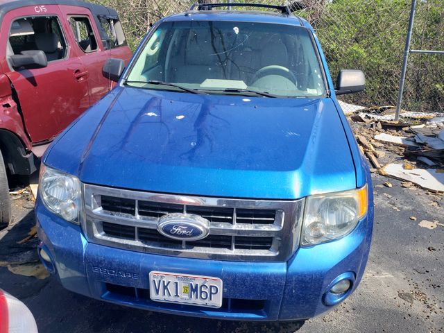 2012 FORD Escape photo 2 of 13