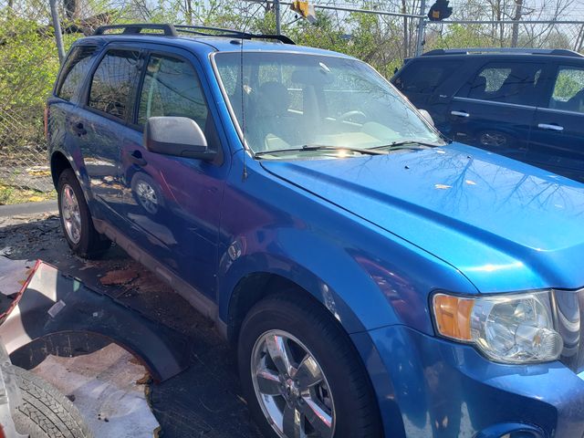2012 FORD Escape photo 3 of 13