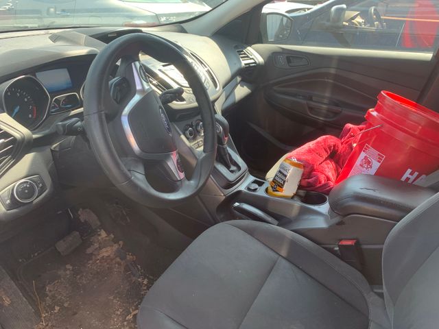 2016 FORD Escape photo 2 of 5