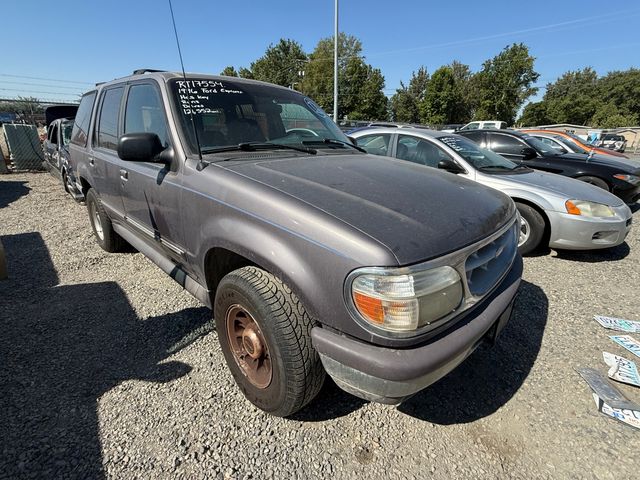 1996 FORD Explorer photo 3 of 10