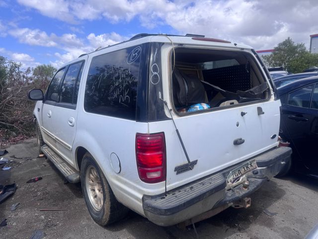 2000 Ford Expedition photo 3 of 5