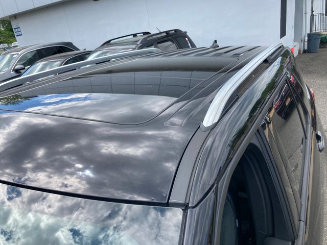 2020 Ford Explorer photo 9 of 14