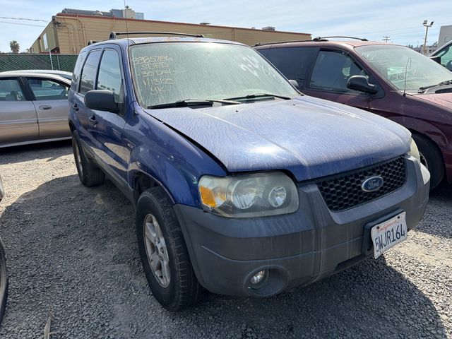 2006 Ford Escape photo 4 of 5