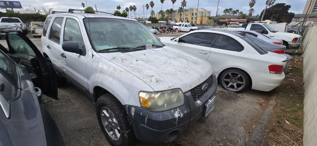 2005 Ford Escape photo 4 of 4