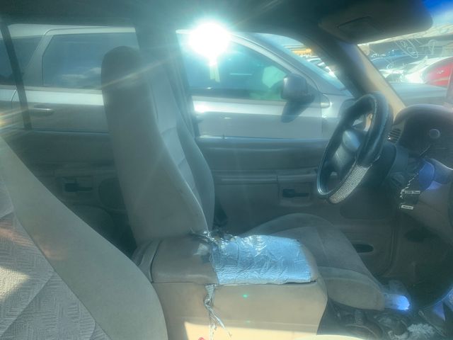 2000 FORD Explorer photo 3 of 6