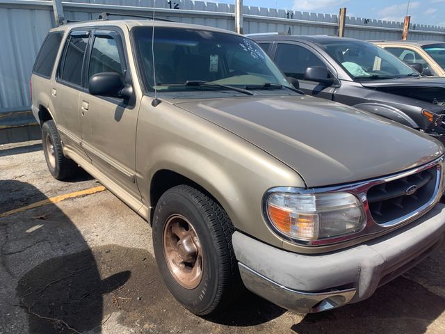2000 FORD Explorer photo 2 of 6