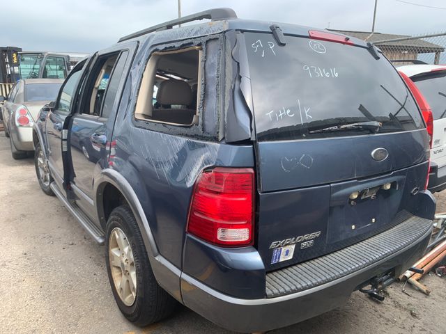 2002 FORD Explorer photo 4 of 4