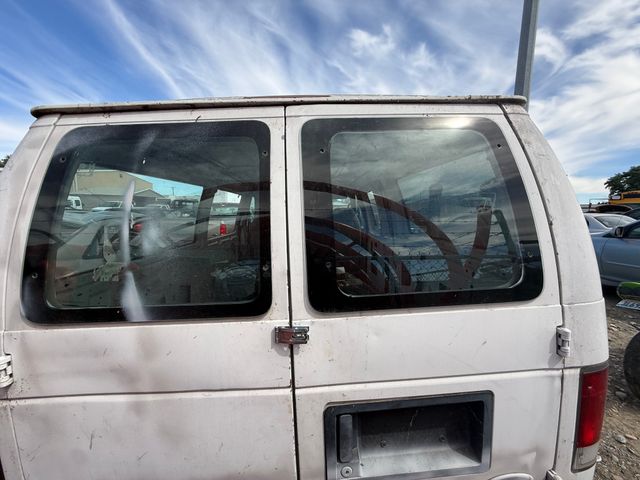 2001 FORD E-250 photo 9 of 13