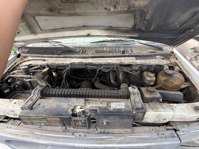 2001 FORD E-250 photo 13 of 13