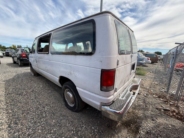 2001 FORD E-250 photo 11 of 13