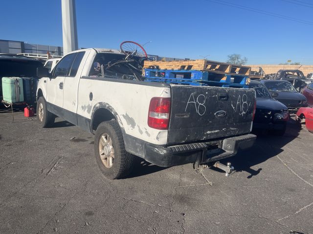2004 Ford F-150 photo 4 of 5
