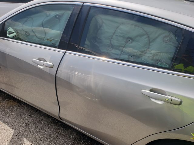 2017 CHEVROLET Malibu photo 8 of 11