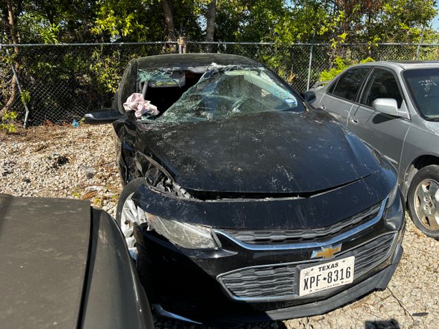 2018 Chevrolet Malibu photo 2 of 4