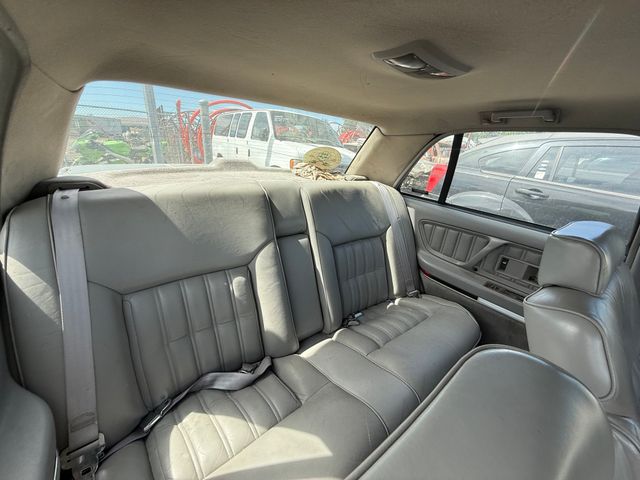 1993 OLDSMOBILE Ninety Eight (98) photo 6 of 10