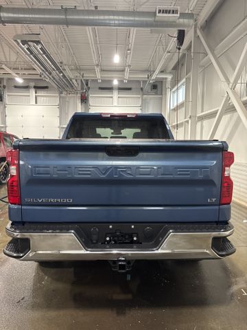 2024 CHEVROLET Silverado photo 3 of 8