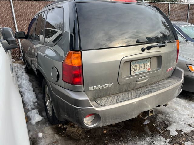 2005 GMC Envoy photo 4 of 5