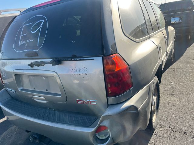 2003 GMC Envoy photo 7 of 7