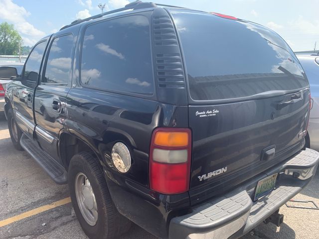 2003 GMC Yukon photo 4 of 6