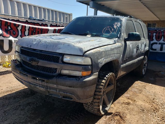 2005 Chevrolet Tahoe photo 1 of 6