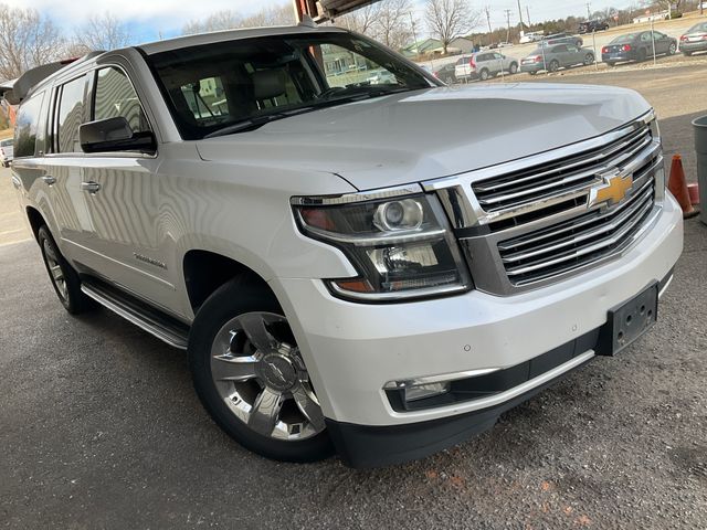 2016 CHEVROLET Suburban photo 3 of 16