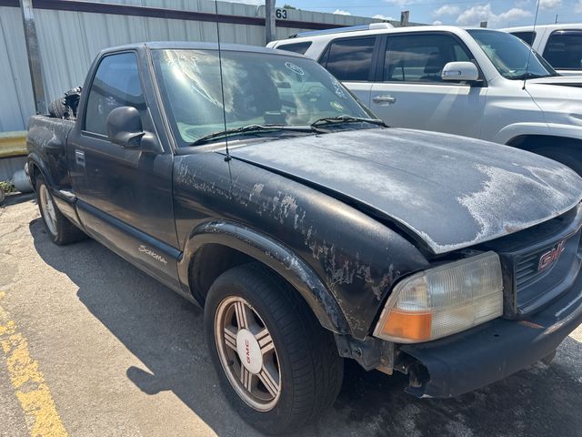 1998 GMC Sonoma photo 3 of 7