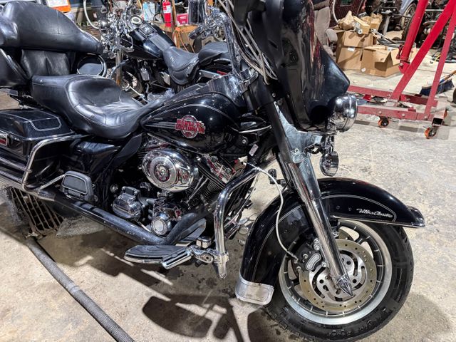 2007 HARLEY-DAVIDSON Electra Glide Ultra Classic photo 4 of 16