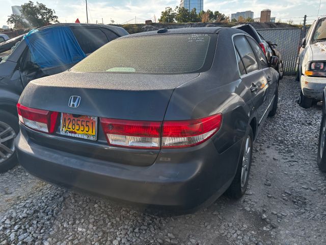 2004 HOND Accord photo 3 of 4