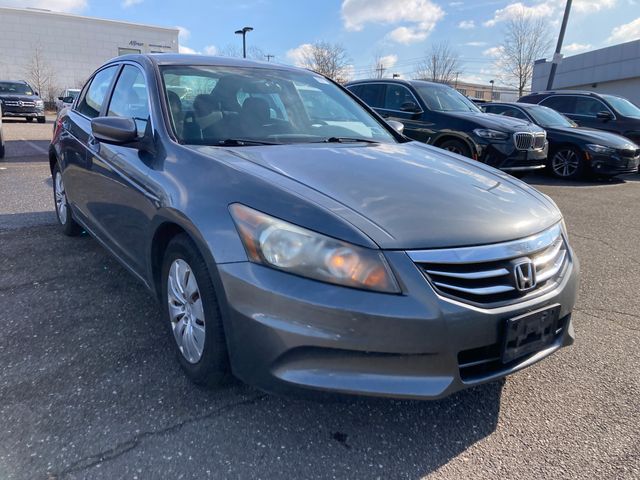 2011 Honda Accord photo 5 of 11