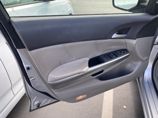 2008 Honda Accord photo 16 of 21