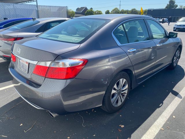 2015 HONDA Accord photo 11 of 18