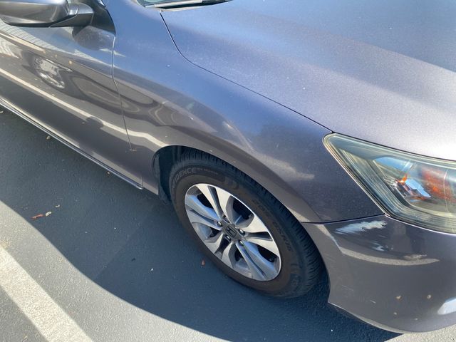 2015 HONDA Accord photo 13 of 18