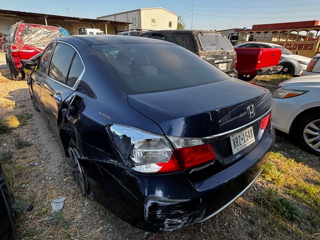 2013 HOND Accord photo 3 of 4