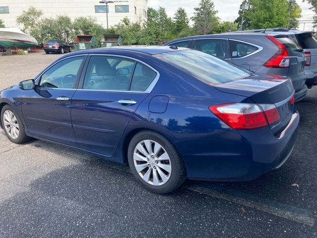 2015 HONDA Accord photo 3 of 15