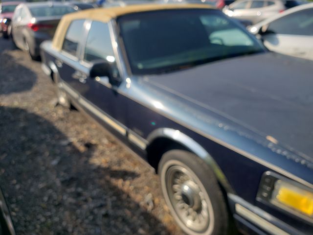1997 LINCOLN Town Car photo 4 of 8