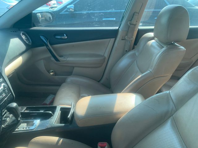 2011 NISSAN Maxima photo 6 of 6