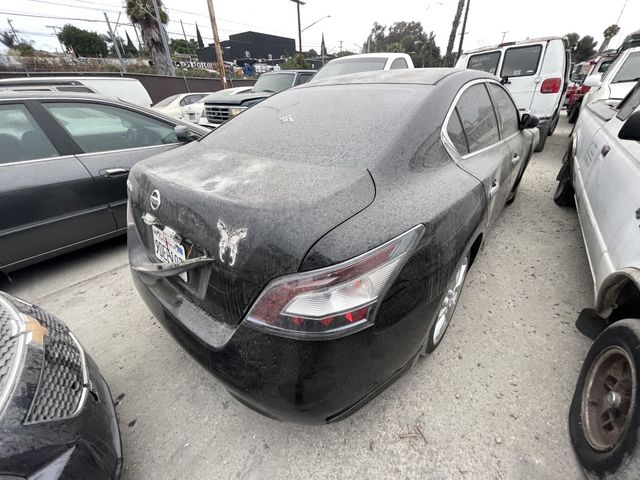 2012 Nissan Maxima photo 3 of 5
