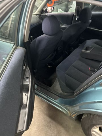 2003 NISSAN Altima photo 6 of 6