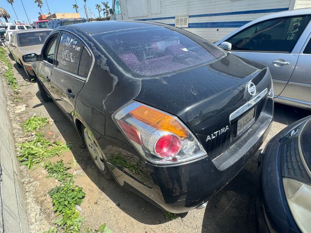 2007 Nissan Altima photo 2 of 5