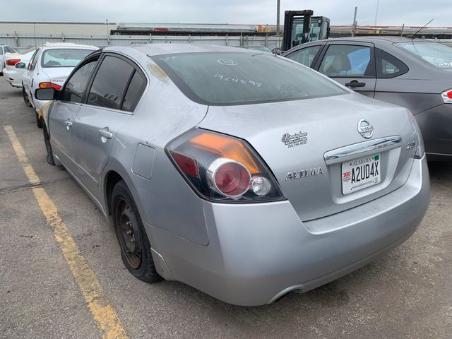 2009 NISSAN Altima photo 4 of 4