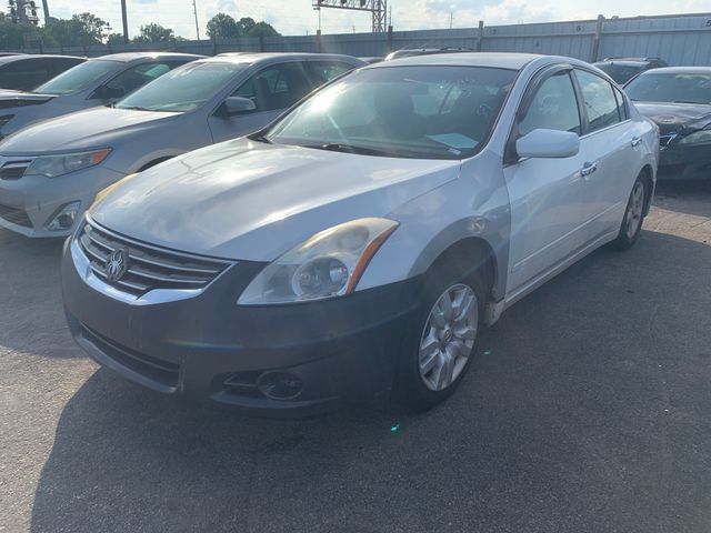 2011 NISSAN Altima photo 1 of 6