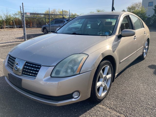 2005 NISSAN Maxima photo 1 of 19